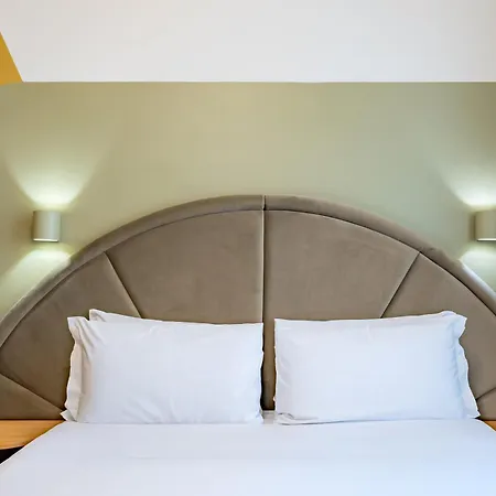Hotel Infinito - Gruppo Blam